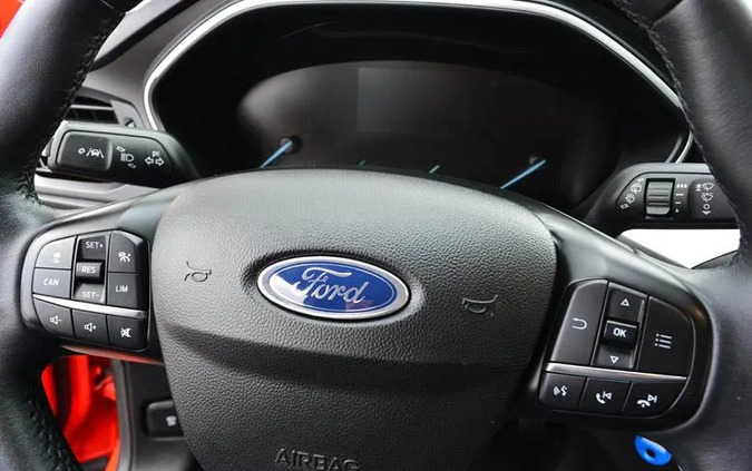 Ford Focus cena 47900 przebieg: 180000, rok produkcji 2019 z Nowy Targ małe 704